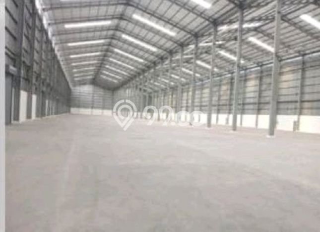 Disewakan Gudang di Kawasan Ramai Semper Luas 7000m2 Disewakan Gudang di Kawasan Ramai Semper Luas 7000m2