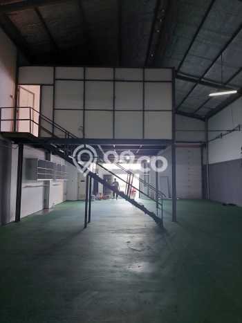 FOR RENT! Gudang di Penggilingan Cocok untuk Bisnis 400m2 FOR RENT! Gudang di Penggilingan Cocok untuk Bisnis 400m2
