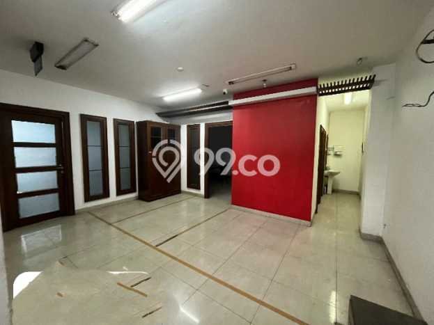 Gudang Lokasi Strategis Kawasan Ancol, Luas 1287m², Disewakan, Pusat Bisnis Gudang Lokasi Strategis Kawasan Ancol, Luas 1287m², Disewakan, Pusat Bisnis