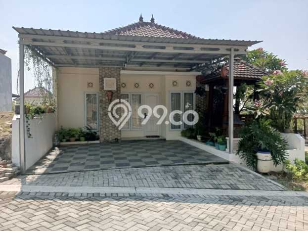For Sale Rumah 3 Kamar Lokasi Ideal Bagus dan Strategis di Ngaliyan For Sale Rumah 3 Kamar Lokasi Ideal Bagus dan Strategis di Ngaliyan