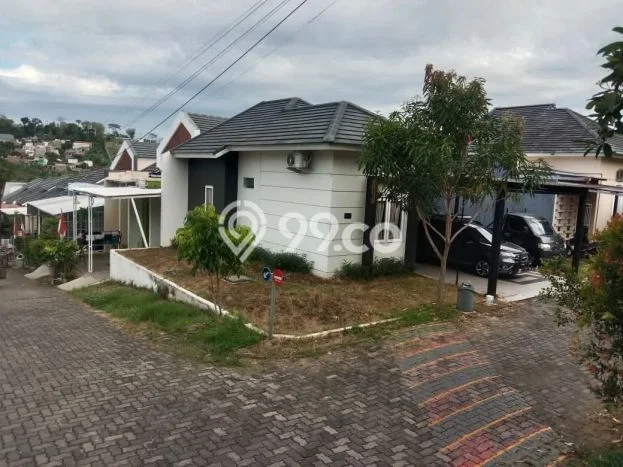 Rumah Modern Cantik 2 KT Bisa Langsung Pindah di Ngaliyan Rumah Modern Cantik 2 KT Bisa Langsung Pindah di Ngaliyan