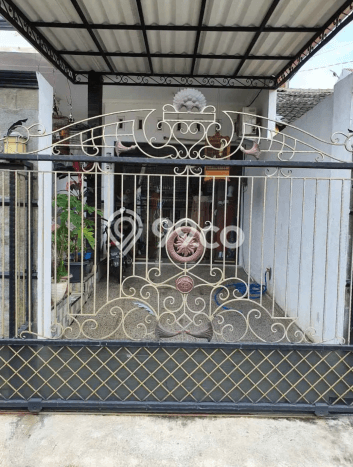 Rumah Modern Cantik 5 Kamar Bisa Langsung Pindah di Tembalang Rumah Modern Cantik 5 Kamar Bisa Langsung Pindah di Tembalang