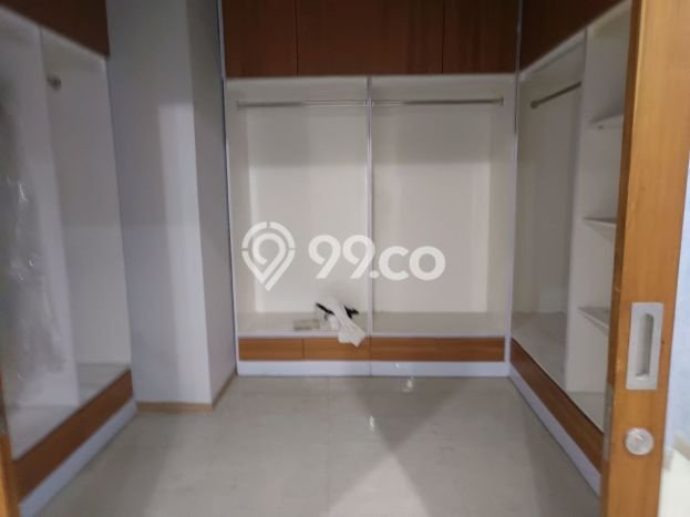 Dijual Rumah 8 Kamar Lokasi Ideal Nyaman dan Strategis di Gajah Mungkur Dijual Rumah 8 Kamar Lokasi Ideal Nyaman dan Strategis di Gajah Mungkur