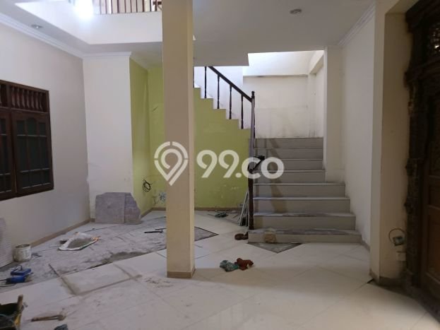 Dijual Rumah 8 Kamar Lokasi Ideal Nyaman dan Strategis di Gajah Mungkur Dijual Rumah 8 Kamar Lokasi Ideal Nyaman dan Strategis di Gajah Mungkur