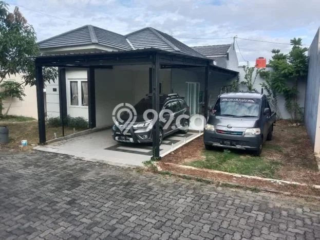 Rumah Modern Cantik 2 KT Bisa Langsung Pindah di Ngaliyan Rumah Modern Cantik 2 KT Bisa Langsung Pindah di Ngaliyan
