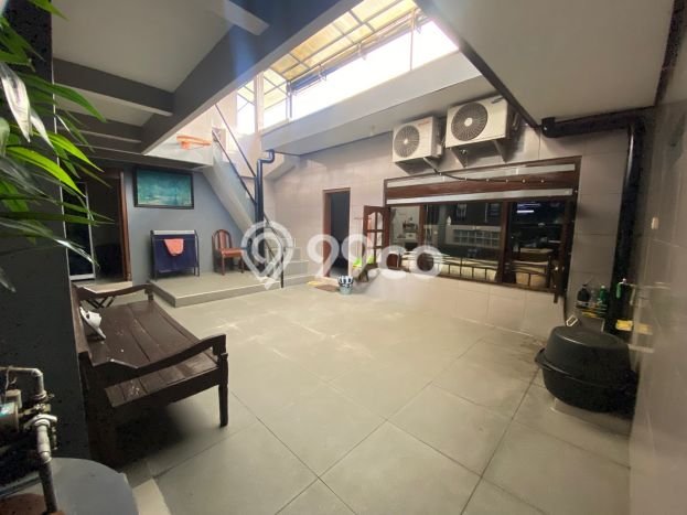 Rumah Mewah Siap Huni LT 308m2 di Semarang Barat, Semarang Rumah Mewah Siap Huni LT 308m2 di Semarang Barat, Semarang