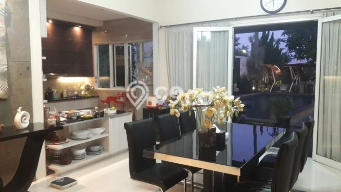 Dijual Hunian Mewah dengan Fasilitas Sekitar Komplit di Banyumanik, Semarang Dijual Hunian Mewah dengan Fasilitas Sekitar Komplit di Banyumanik, Semarang