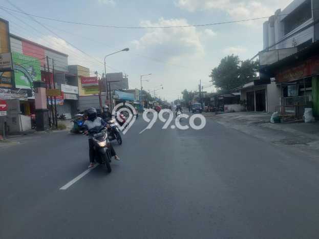 Dijual! Komersial di Kartosuro Sukoharjo LT 465m2 / LB 350m2 Kawasan Bisnis Dijual! Komersial di Kartosuro Sukoharjo LT 465m2 / LB 350m2 Kawasan Bisnis
