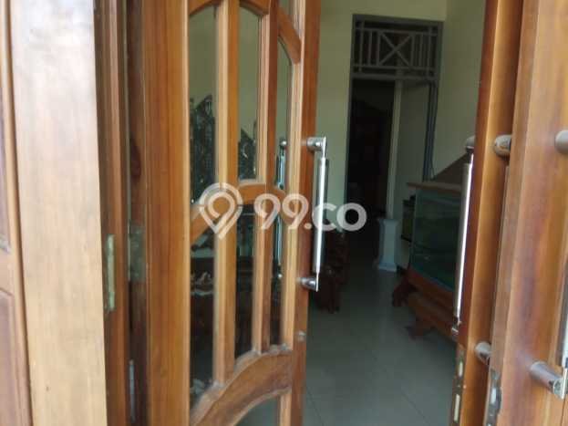 Rumah Strategis Modern Lb 450m2 di Semarang Barat, Semarang Rumah Strategis Modern Lb 450m2 di Semarang Barat, Semarang