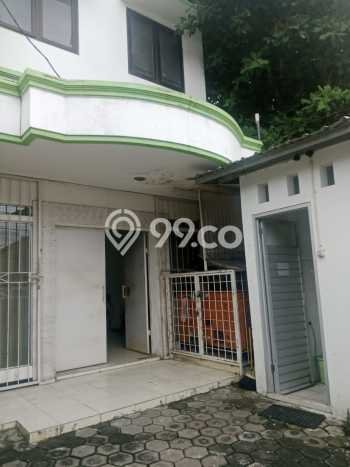 Dijual Rumah Premium dengan Fasilitas Sekitar Lengkap di Semarang Tengah, Semarang Dijual Rumah Premium dengan Fasilitas Sekitar Lengkap di Semarang Tengah, Semarang