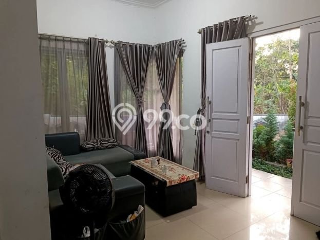 Dijual Rumah 4 Kamar Lokasi Strategis Nyaman dan Strategis di Banyumanik Dijual Rumah 4 Kamar Lokasi Strategis Nyaman dan Strategis di Banyumanik