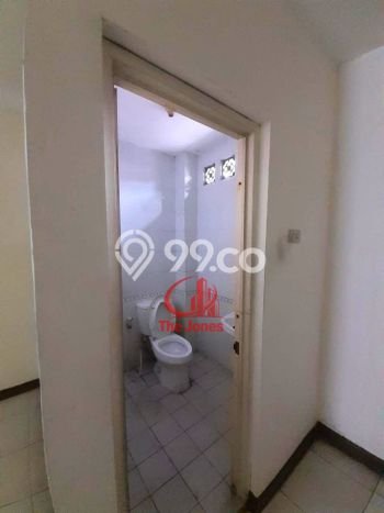 Ruko Dijual di Jakarta Selatan LT 211m2 & LB 845m2 Lokasi Terbaik! Ruko Dijual di Jakarta Selatan LT 211m2 & LB 845m2 Lokasi Terbaik!