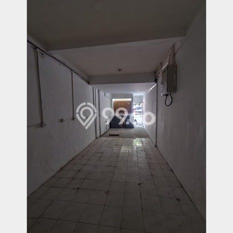 Ruko Disewa di Palmerah, Jakarta Barat, LT 33m2 / LB 33m2 Ruko Disewa di Palmerah, Jakarta Barat, LT 33m2 / LB 33m2
