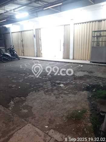 For Rent Ruko Area Komersial Kawasan Jagakarsa, Luas 208m2m², Siap Usaha For Rent Ruko Area Komersial Kawasan Jagakarsa, Luas 208m2m², Siap Usaha