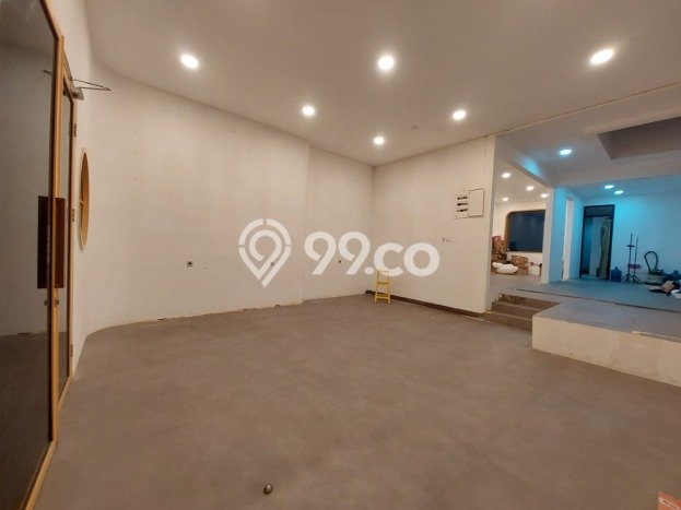 Ruko Disewakan Kawasan , Luas 71m2m², Area Bisnis, Siap Operasi Ruko Disewakan Kawasan , Luas 71m2m², Area Bisnis, Siap Operasi