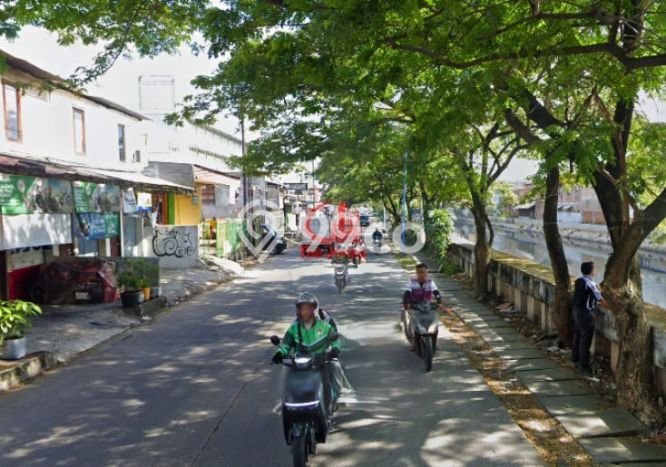 Unit Ruko Disewakan di Duri Kepa di Area Ramai & Strategis Unit Ruko Disewakan di Duri Kepa di Area Ramai & Strategis