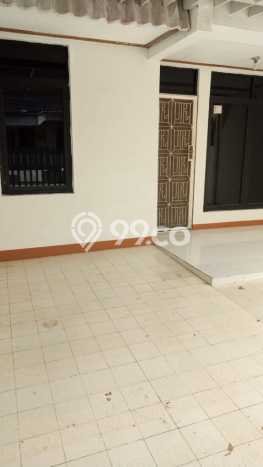 Lokasi terbaik! Rumah siap pakai disewakan di Kelapa Gading LB 145m2 Lokasi terbaik! Rumah siap pakai disewakan di Kelapa Gading LB 145m2