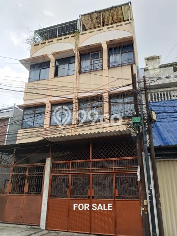 Ruko Dijual di Jakarta Barat LT 100m2 & LB 100m2 Lokasi Terbaik! Ruko Dijual di Jakarta Barat LT 100m2 & LB 100m2 Lokasi Terbaik!