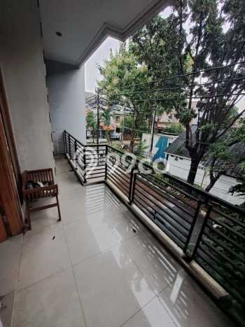 Rumah Elit Modern Tanpa Renovasi di Pulo Asem Jakarta Timur Rumah Elit Modern Tanpa Renovasi di Pulo Asem Jakarta Timur