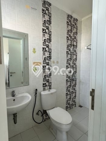 Rumah Idaman Keluarga! Rumah 2 Lantai area Cakung, Jakarta Timur, LT 90m2m² Bangunan 180m2m² Rumah Idaman Keluarga! Rumah 2 Lantai area Cakung, Jakarta Timur, LT 90m2m² Bangunan 180m2m²