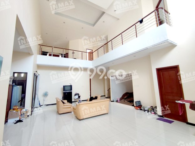 Rumah Mewah LB 450m2 Siap Pakai Desain Elegan di Araya, Malang Rumah Mewah LB 450m2 Siap Pakai Desain Elegan di Araya, Malang