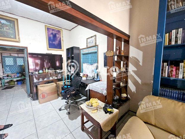 HOT DEAL! Dijual Rumah Premium di Sukun, Malang, LT 289m² Luas Bangunan 150m² HOT DEAL! Dijual Rumah Premium di Sukun, Malang, LT 289m² Luas Bangunan 150m²