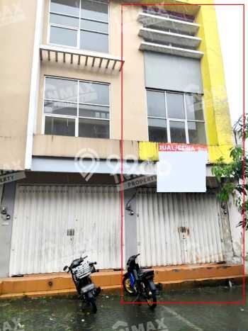 Ruko Bagus LT 53m2 LB 150m2 Dijual di Klojen Malang Ruko Bagus LT 53m2 LB 150m2 Dijual di Klojen Malang