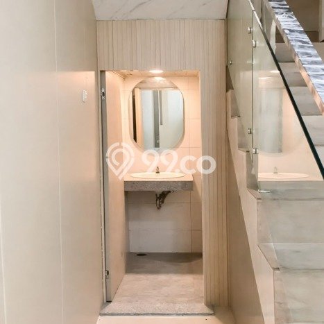 Jual Rumah Mewah Elegan Dengan View Cantik di Sunter, Jakarta Utara Jual Rumah Mewah Elegan Dengan View Cantik di Sunter, Jakarta Utara