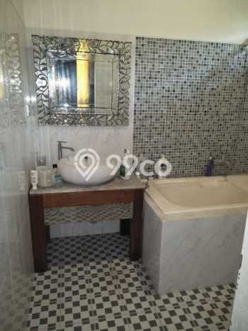 FOR SALE! Vila Kawasan , Area 100m2m², Lokasi Strategis FOR SALE! Vila Kawasan , Area 100m2m², Lokasi Strategis