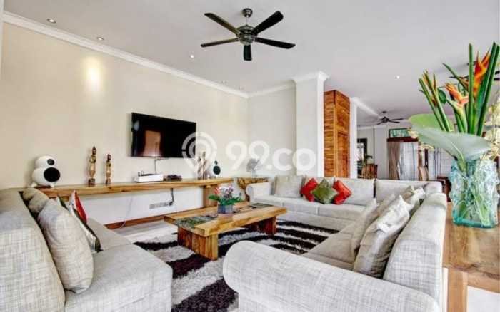 HARGA MENARIK! Vila Kawasan , Ukuran 800m2m², Lokasi Premium dengan akses mudah HARGA MENARIK! Vila Kawasan , Ukuran 800m2m², Lokasi Premium dengan akses mudah
