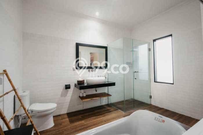 Vila Kawasan , Dimensi 750m2m², Akses ke berbagai keperluan Vila Kawasan , Dimensi 750m2m², Akses ke berbagai keperluan