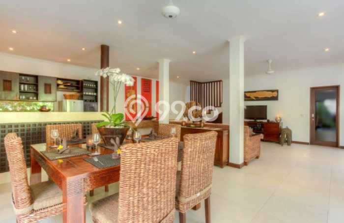 Vila di Seminyak, Area 235m2m², Lokasi Premium Vila di Seminyak, Area 235m2m², Lokasi Premium