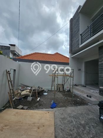 Rumah Modern di Dalung, Badung, Luas 100m2m² Bangunan 150m2m² Rumah Modern di Dalung, Badung, Luas 100m2m² Bangunan 150m2m²