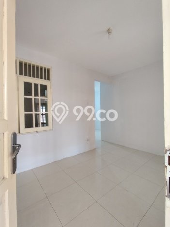 Rumah di Bintaro, Siap Huni, 4 KT, Akses Bintaro, Tangerang Selatan, Tangerang Selatan, LT 124m2m² Bangunan 200m2m² Rumah di Bintaro, Siap Huni, 4 KT, Akses Bintaro, Tangerang Selatan, Tangerang Selatan, LT 124m2m² Bangunan 200m2m²
