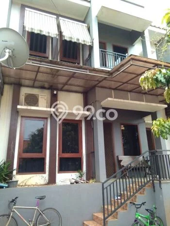 Rumah Elit Modern Tanpa Renovasi di Veteran Jakarta Selatan Rumah Elit Modern Tanpa Renovasi di Veteran Jakarta Selatan