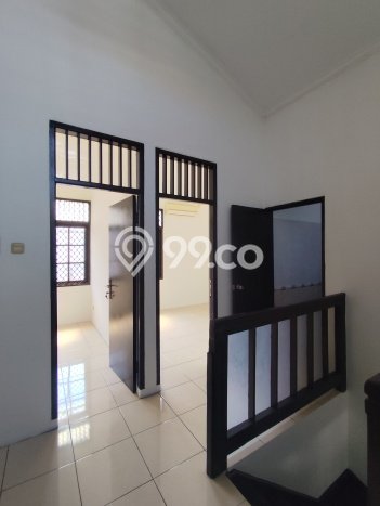 Rumah Elit LB 112m2 Siap Huni Desain Elegan di Bintaro, Jakarta Selatan Rumah Elit LB 112m2 Siap Huni Desain Elegan di Bintaro, Jakarta Selatan