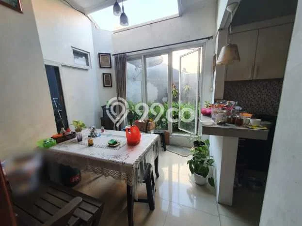 Rumah Elit Modern Tanpa Renovasi di Veteran Jakarta Selatan Rumah Elit Modern Tanpa Renovasi di Veteran Jakarta Selatan