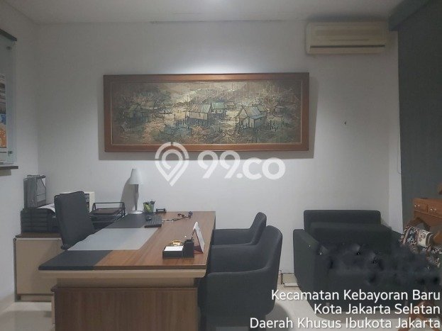 Rumah Eksklusif Siap Huni LT 237m2 di Kebayoran Baru, Jakarta Selatan Rumah Eksklusif Siap Huni LT 237m2 di Kebayoran Baru, Jakarta Selatan