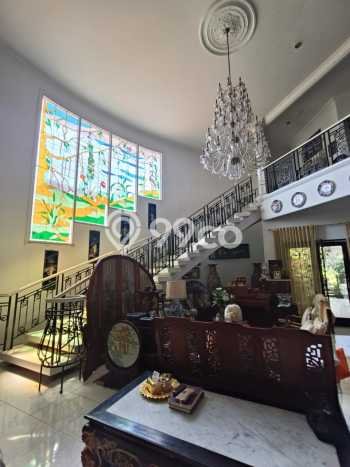 Dijual Rumah Mewah Megah Dengan View Eksklusif di Jati Mekar, Bekasi Dijual Rumah Mewah Megah Dengan View Eksklusif di Jati Mekar, Bekasi