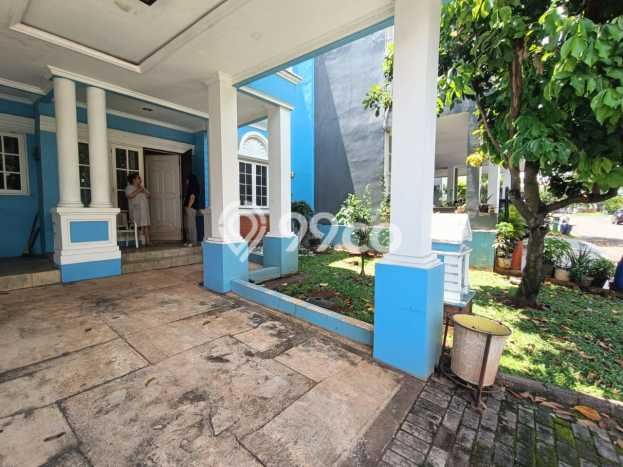 Rumah Modern 5 KT LT 136m2 di Kota Wisata Rumah Modern 5 KT LT 136m2 di Kota Wisata