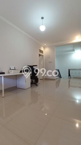 For Sale! Luxury House LT 200m2 Desain Elegan di Kota Wisata For Sale! Luxury House LT 200m2 Desain Elegan di Kota Wisata