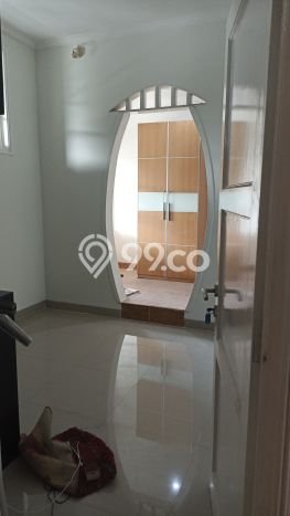 For Sale! Luxury House LT 200m2 Desain Elegan di Kota Wisata For Sale! Luxury House LT 200m2 Desain Elegan di Kota Wisata