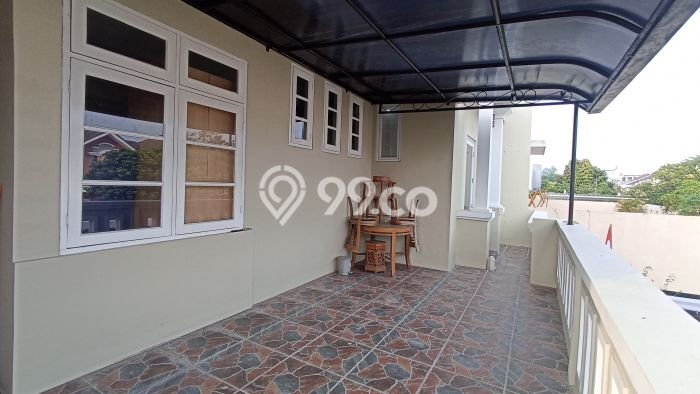 For Sale! Luxury House LT 200m2 Desain Elegan di Kota Wisata For Sale! Luxury House LT 200m2 Desain Elegan di Kota Wisata