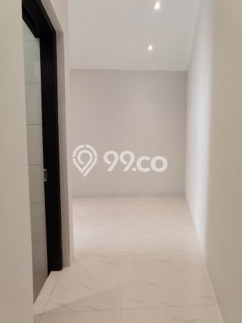 HOT LISTING! Rumah Untuk Investasi area Sentul City, Luas 281m² Bangunan 390m² HOT LISTING! Rumah Untuk Investasi area Sentul City, Luas 281m² Bangunan 390m²