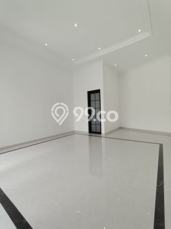 HOT LISTING! Rumah Untuk Investasi area Sentul City, Luas 281m² Bangunan 390m² HOT LISTING! Rumah Untuk Investasi area Sentul City, Luas 281m² Bangunan 390m²