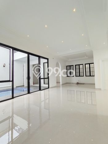 HOT LISTING! Rumah Untuk Investasi area Sentul City, Luas 281m² Bangunan 390m² HOT LISTING! Rumah Untuk Investasi area Sentul City, Luas 281m² Bangunan 390m²