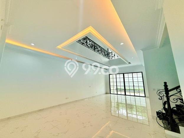 Jual Rumah Luas Megah Dengan View Eksklusif di Sentul City, Bogor Jual Rumah Luas Megah Dengan View Eksklusif di Sentul City, Bogor