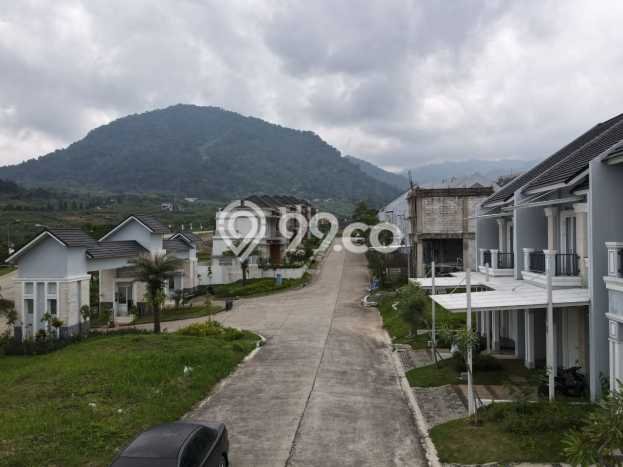 Rumah Modern 3 KT di Sentul City Bogor Unfurnished Rumah Modern 3 KT di Sentul City Bogor Unfurnished