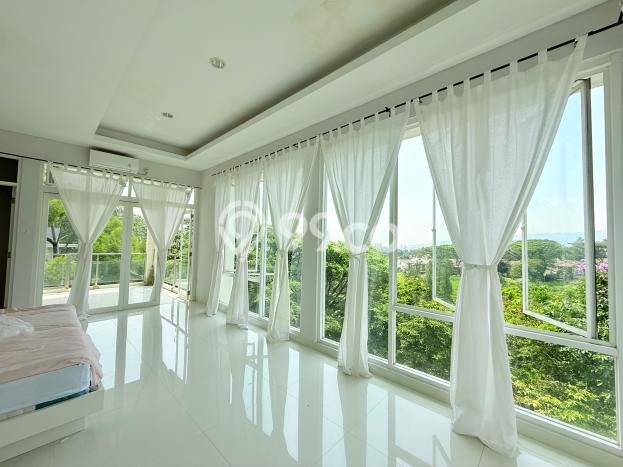 Rumah Elit LB 332m2 Siap Pakai Desain Elegan di Sentul City, Bogor Rumah Elit LB 332m2 Siap Pakai Desain Elegan di Sentul City, Bogor