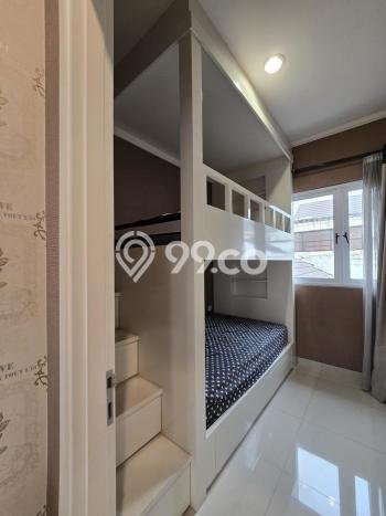 Ready to Use! Luxury House LT 160m2 Desain Modern di BSD Green Wich Ready to Use! Luxury House LT 160m2 Desain Modern di BSD Green Wich